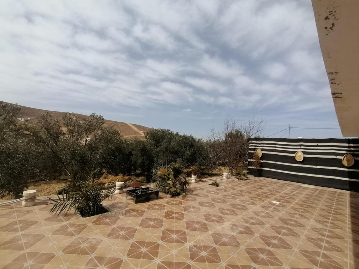Farmer Stay Hostel Wadi Musa Esterno foto