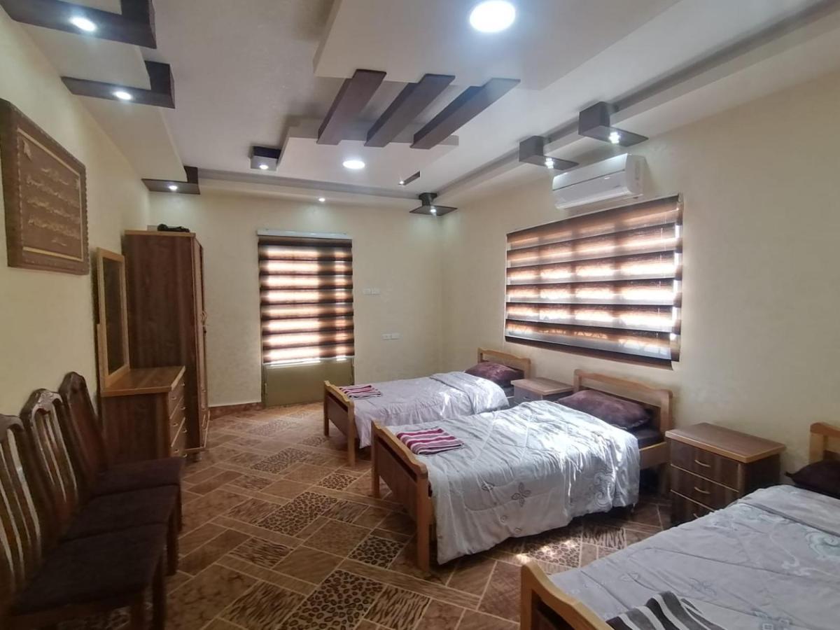 Farmer Stay Hostel Wadi Musa Esterno foto