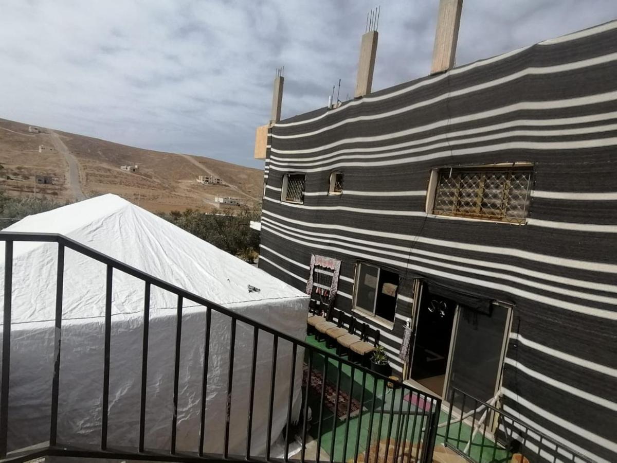 Farmer Stay Hostel Wadi Musa Esterno foto
